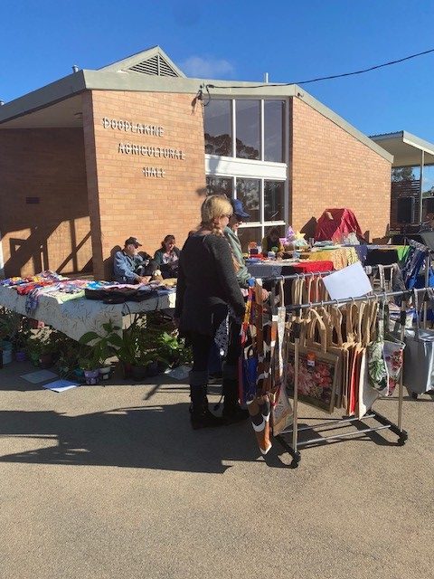 markets outside community hall